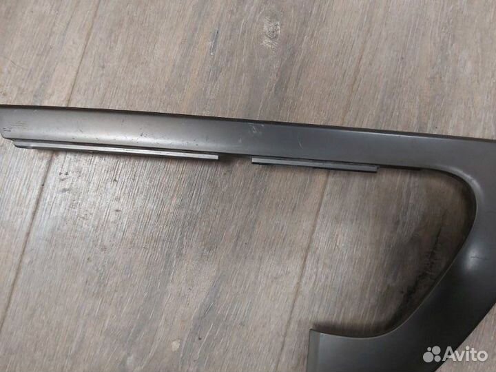 Накладка двери передняя левая Toyota Land Cruiser