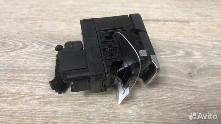 Кнопка салона Volkswagen Touareg 2 7P 7P1927225B