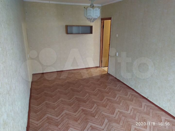 3-к. квартира, 100 м², 2/5 эт.