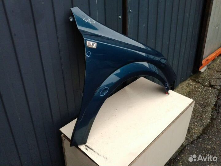 Крыло переднее правое Opel Astra H Z18XER 2007