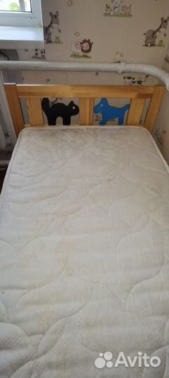Детская кровать с матрасом