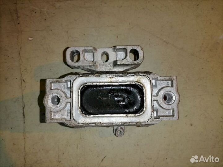 Опора двигателя (подушка двс) правая 1K0199262AR V