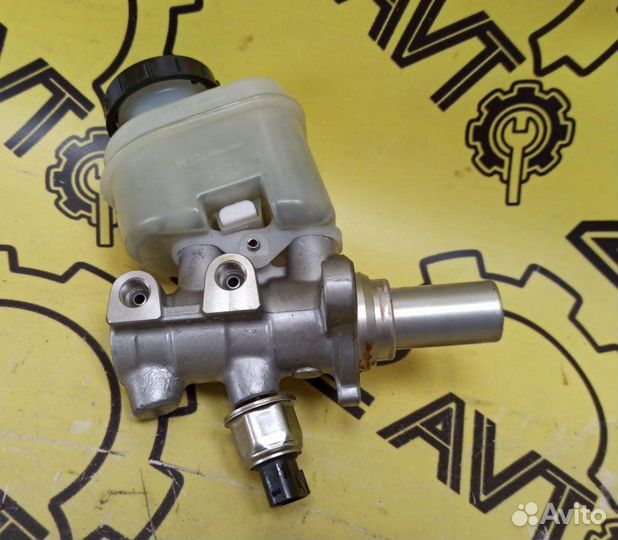 Главный тормозной цилиндр Infiniti Fx35 S50 VQ35DE