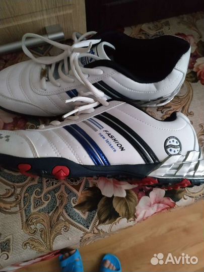 Кроссовки женские 38 размер