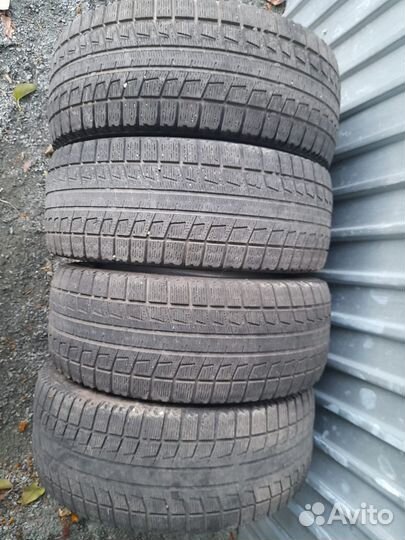 Bridgestone Blizzak Revo2 205/55 R16
