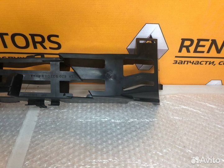 Абсорбер переднего бампера (передний левый) Renaul