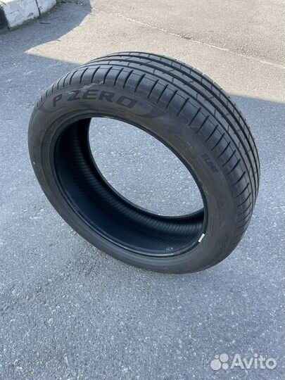 Pirelli P Zero PZ4 255/45 R20 105V