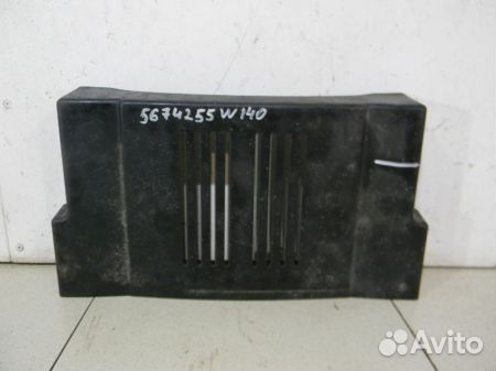 Крышка двигателя Мерседес