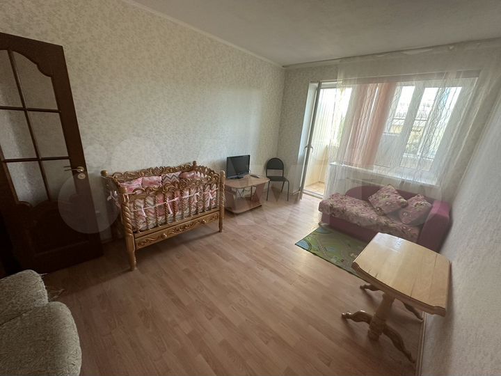 2-к. квартира, 65 м², 2/6 эт.