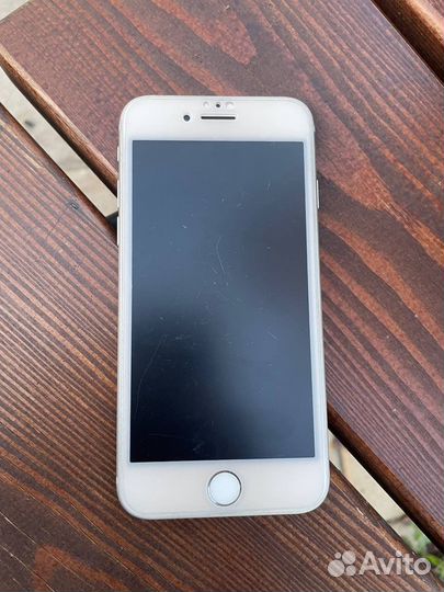 Телефон iPhone 8 64 gb