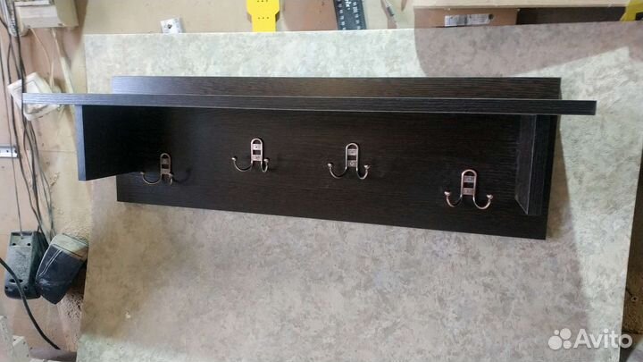 Вешалка в прихожую