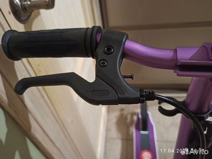 Самокат ORZ белофиолетовый с ручным тормозом, торг