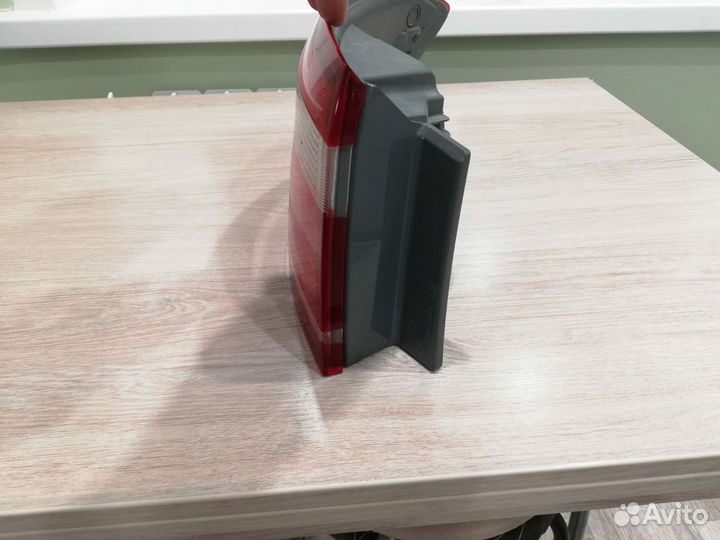 Задний левый фонарь Веста