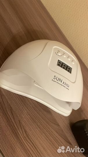 Лампа для сушки ногтей