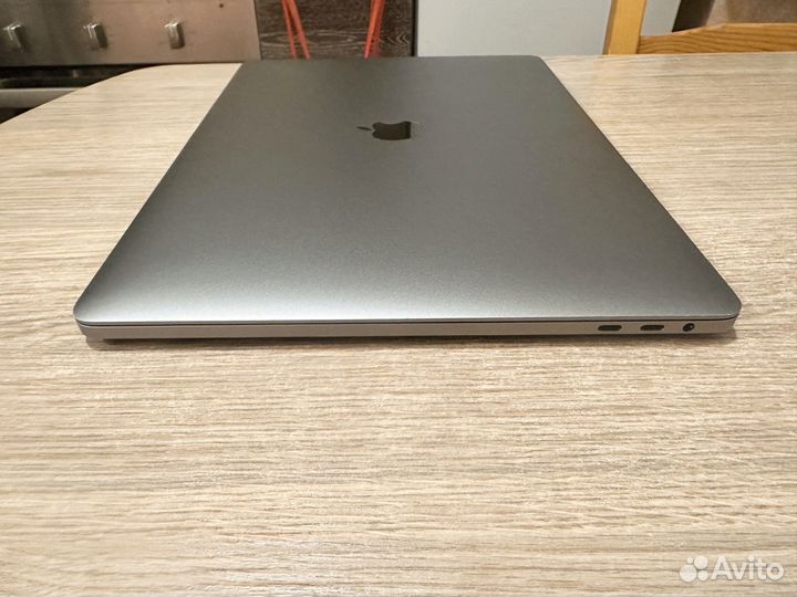 Apple macbook pro 15 2019 i9