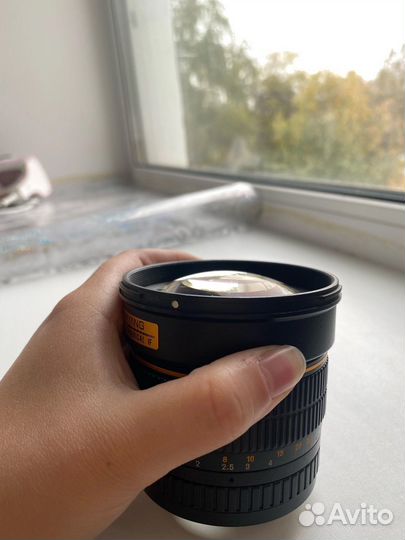 Объектив samyang 85mm 1.4 для canon EF