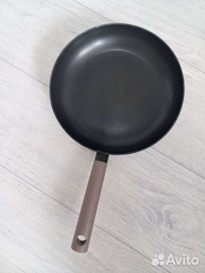 Сковородка 29 см