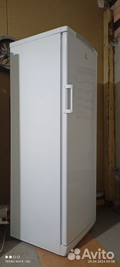 Морозильная камера indesit No Frost