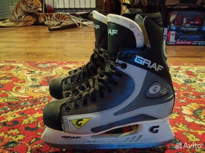 Коньки хоккейные 42 размер