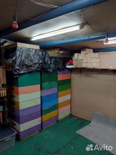 Инвентарь для работы на пасеки