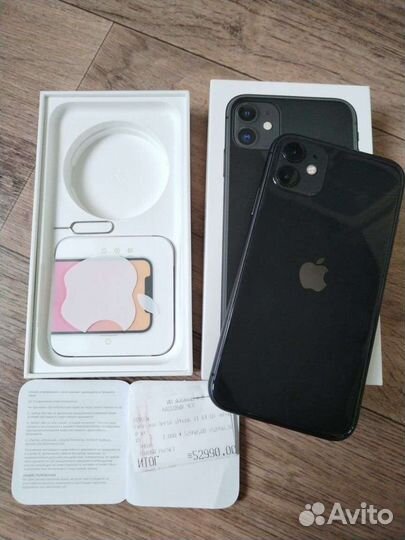 Телефон iPhone 11 64 gb