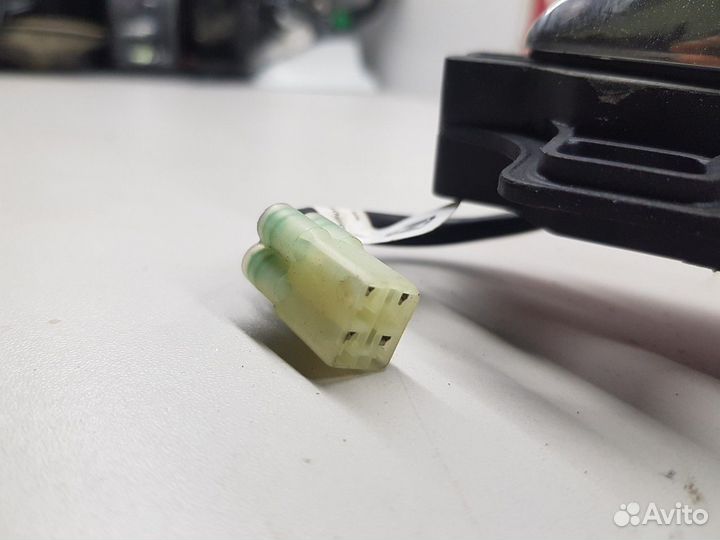 Ручка двери наружная (передняя левая) в сборе