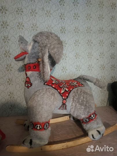 Детская лошадка качалка