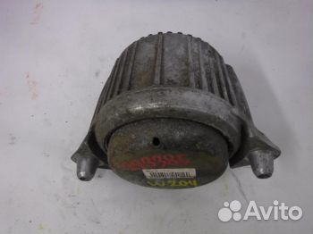 Подушка двигателя A2042400317