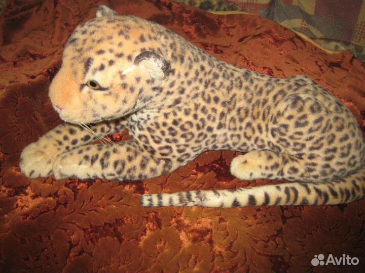 Пятнистый леопард