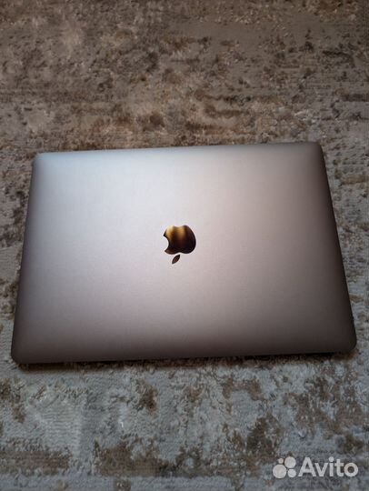 Apple MacBook Pro 13 2019