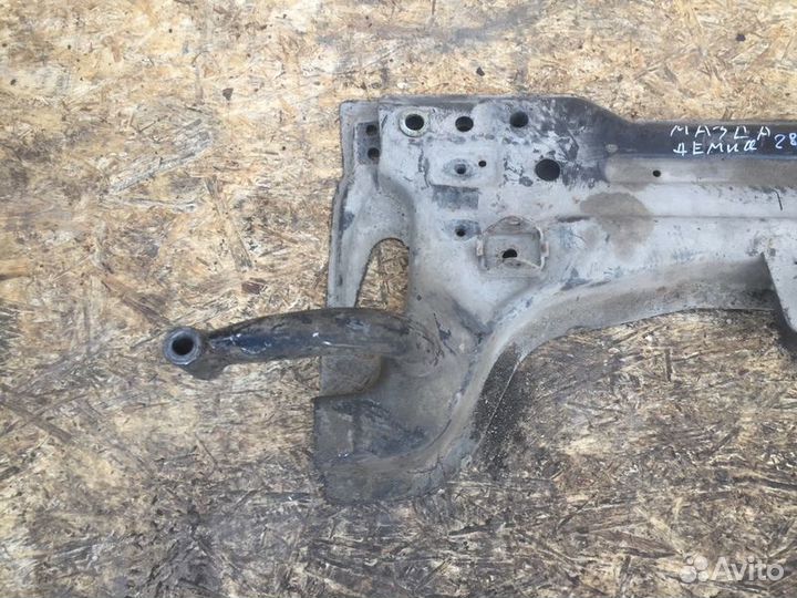 Балка передняя Mazda Demio DY с2002-2007г Демио DY