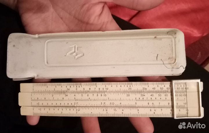 Коробка,счеты,звонок,линейка,подставкассср