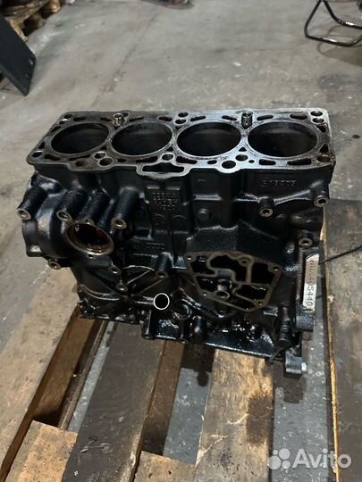 Блок цилиндров Volkswagen Passat B5 рест. AWX