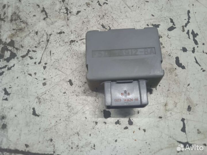 Реле блок управления Ford Explorer 2 Форд