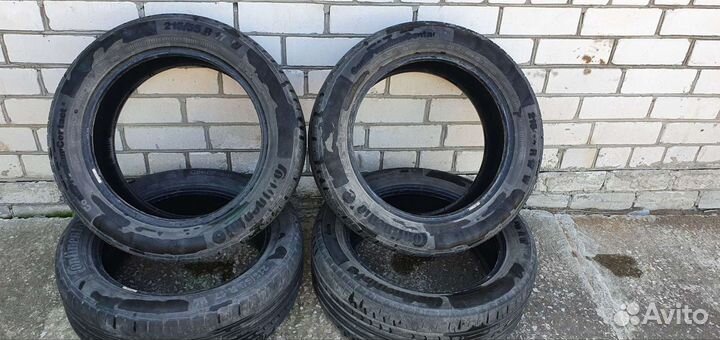 Continental ContiPremiumContact 5 215/55 R17 94W