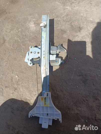 Стеклоподъёмник задний правый Ford Mondeo 3