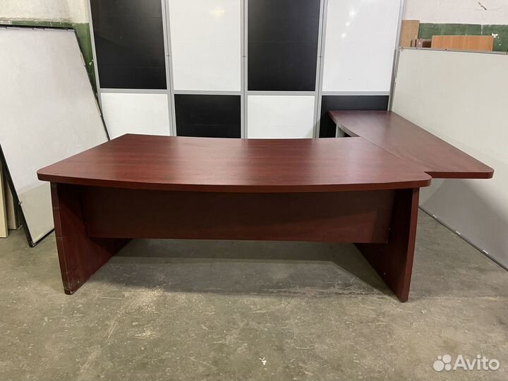 Стол руководителя 237х205х73см