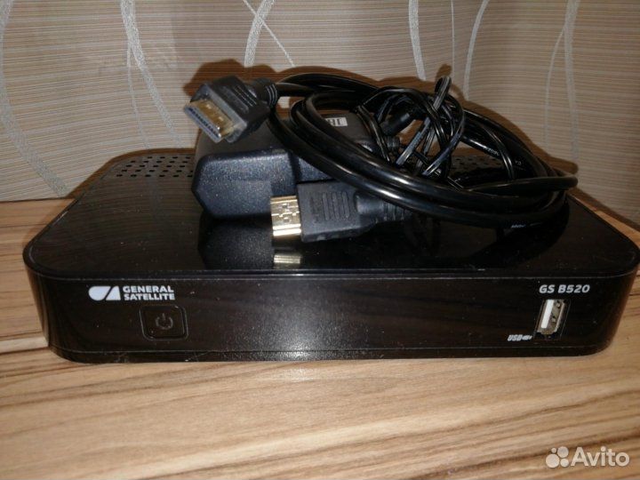 Продам спутниковый ресивер Триколор тв GS B520