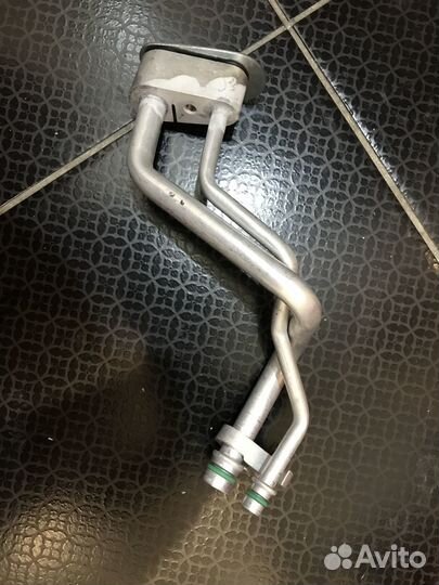 Радиатор кондиционера Ниссан