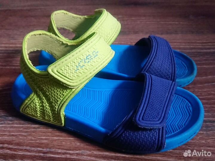 Шлепанцы joss