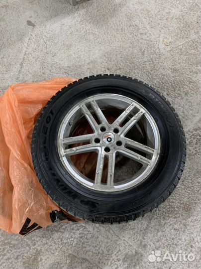 Dunlop SP Winter Ice 01 235/65 R17