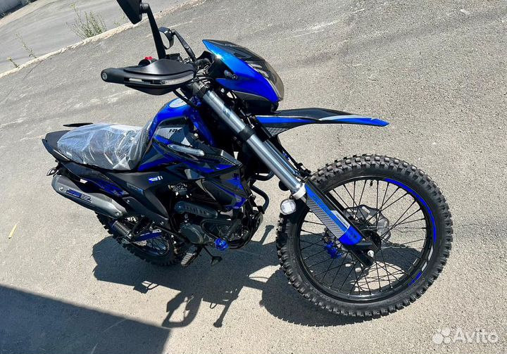 Мотоцикл racer RC300-GY8V XSR