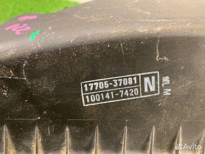 Корпус воздушного фильтра Toyota Wish ZGE20