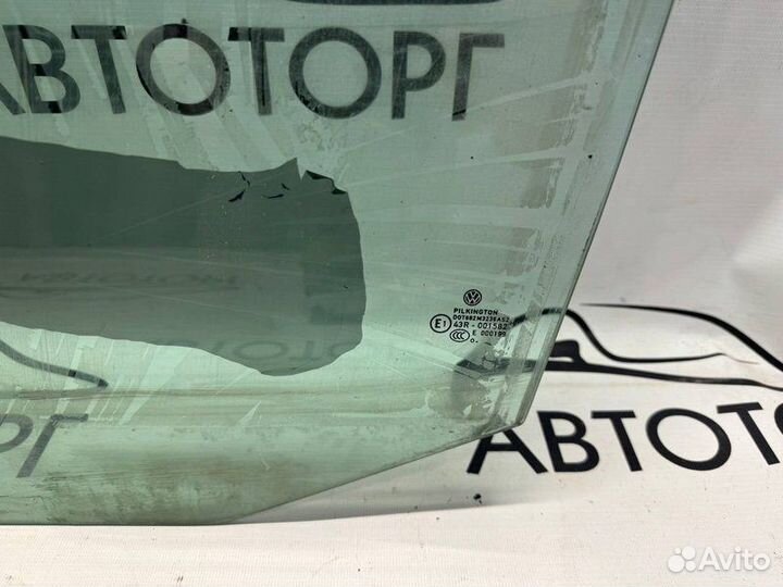Стекло двери переднее левое Volkswagen Touran
