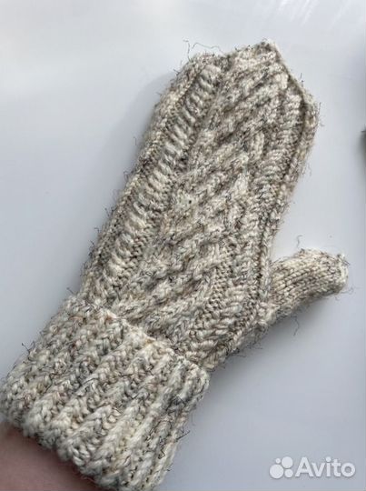 Варежки и шарф