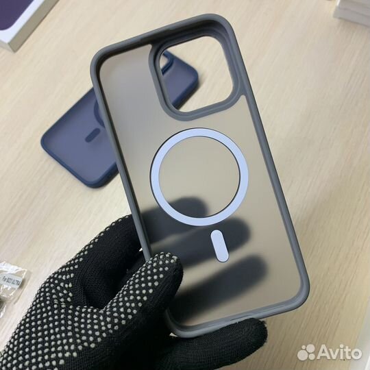 Чехол на iPhone 15 Pro MagSafe MetSafe серый