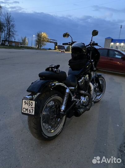 Suzuki Intruder vs 1400