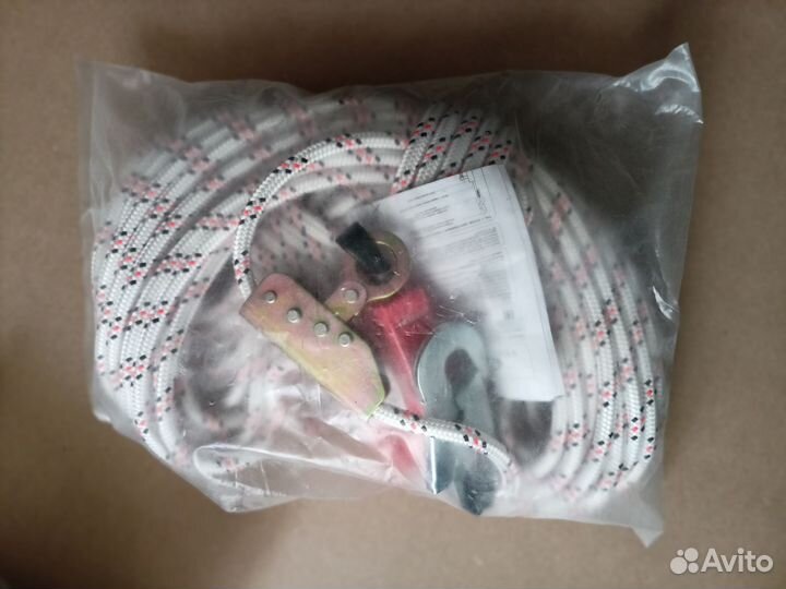 Зажим ползункого типа