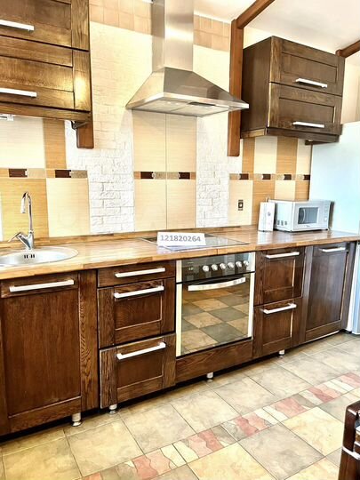 2-к. квартира, 58 м², 13/18 эт.