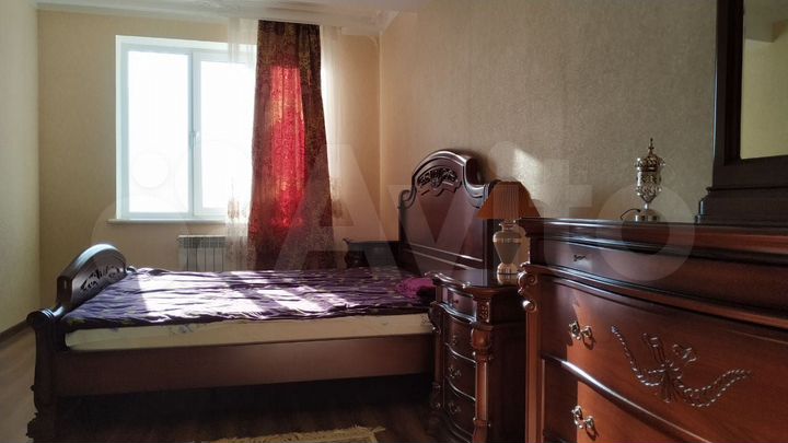 2-к. квартира, 80 м², 2/10 эт.